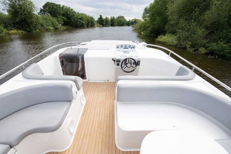 3 p1frvan02vii714861kuu1g2613uo7 768x512