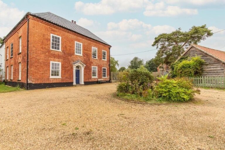 10 p1hltksui31vmc15d61ltmqui1unf5 768x513