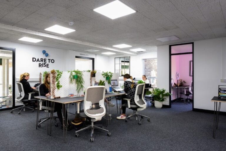 4 p1hltkamas18g317pc1liq1va2v1m5 768x513