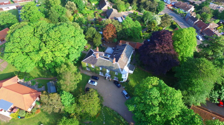 img thegrovecromernewsitemain 768x431