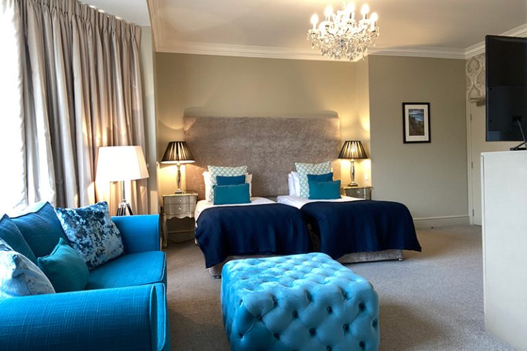 cromer blue suite hotel room 768x512