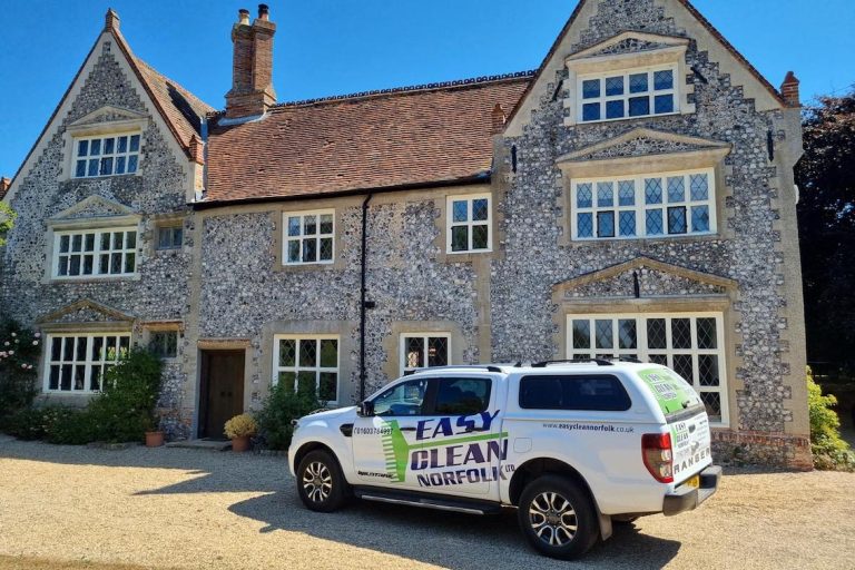 service second home management 768x512