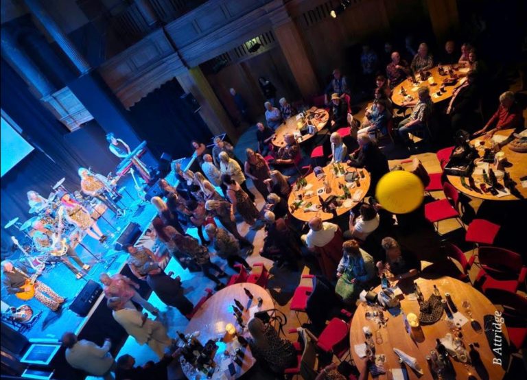 Cabaret Style  768x554