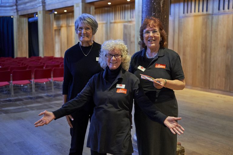 Volunteers at St. Georges  768x511