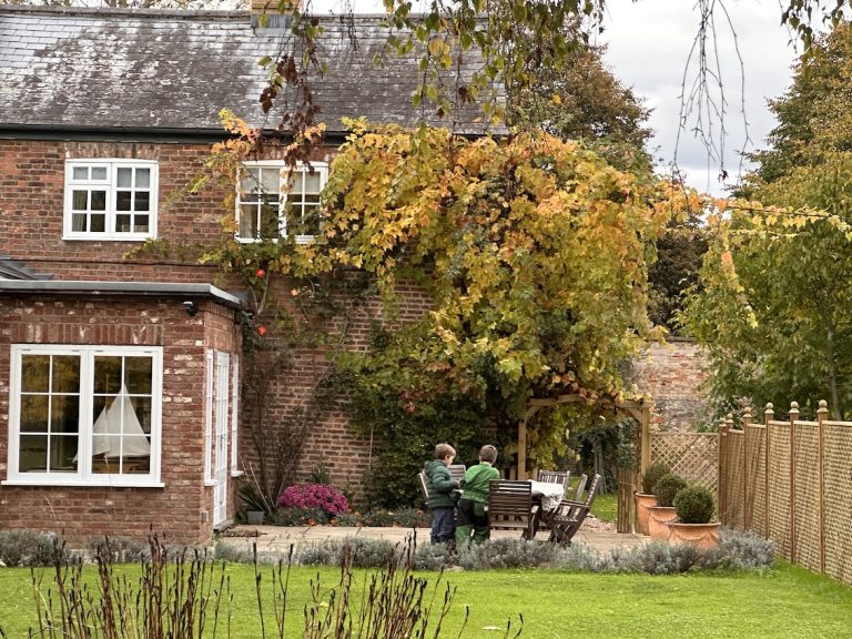 Autumn at Stable Cottage 768x576