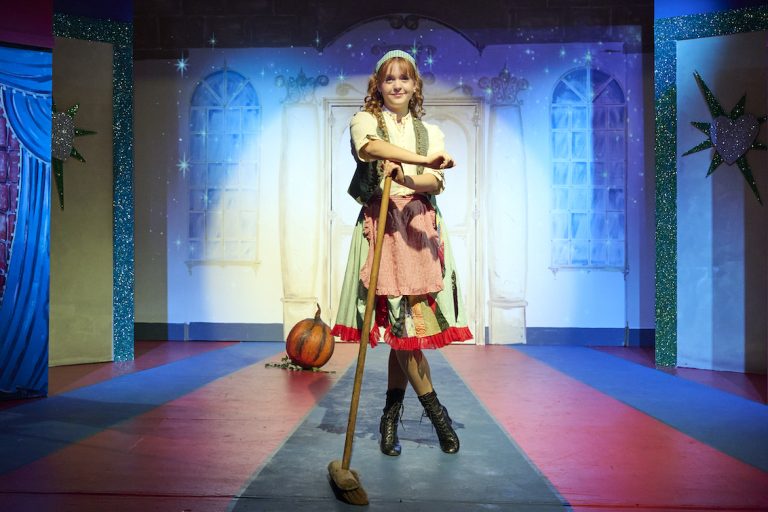 Cinderella Panto Sheringham Little Theatre 768x512