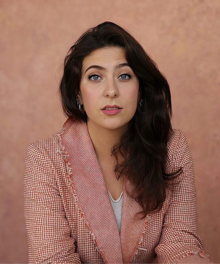 2 Rose Quentin 768x919