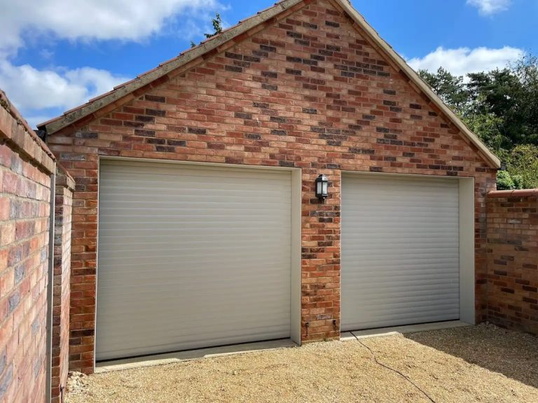 Agate Grey Roller Doors 1536x1152 1 768x576